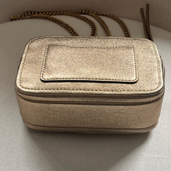 Marc Jacob’s Glam shot Metallic Crossbody soft gold leather bag - Picture 5 of 14
